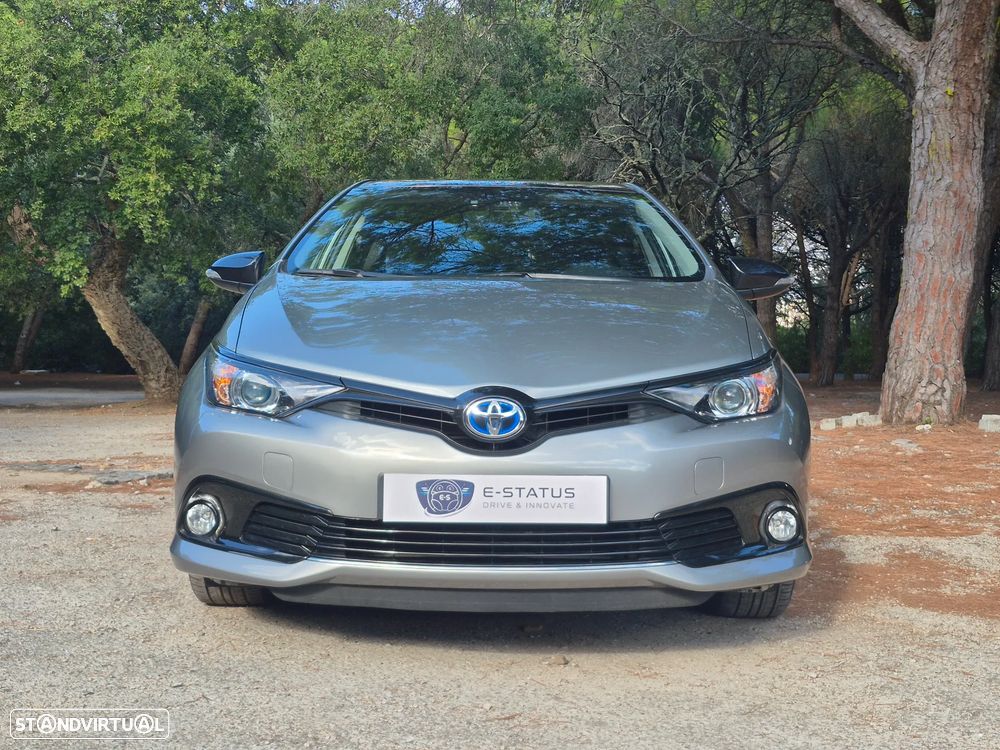 Toyota Auris 1.8 HSD Square Collection - 2