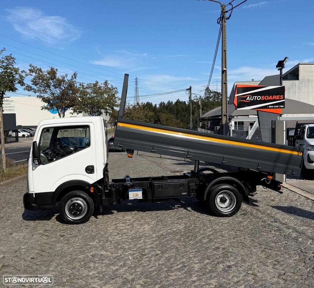 Nissan Cabstar Tribasculante - 3