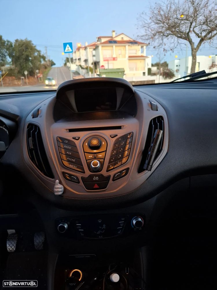 Ford Tourneo Connect 1.0i EcoBoost Titanium - 5