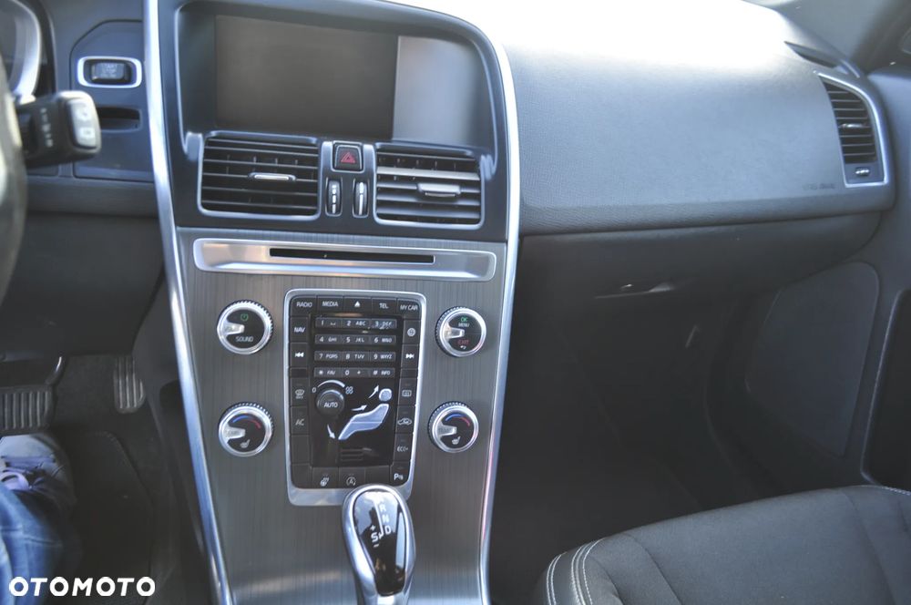 Volvo XC 60 - 16