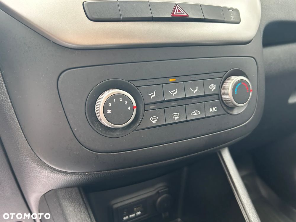 Kia Venga 1.4 M - 12