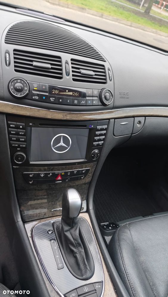 Mercedes-Benz Klasa E 500 4Matic Avantgarde Sport Edition AMG - 10