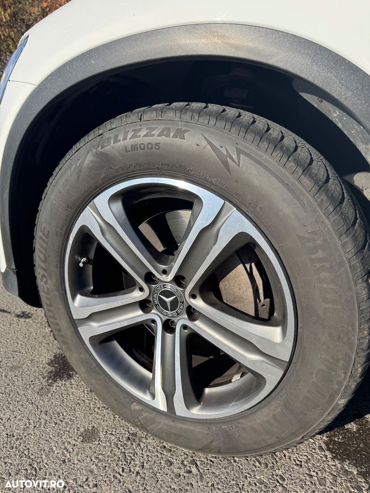 Mercedes-Benz GLC 220 d 4MATIC 9G-TRONIC - 4