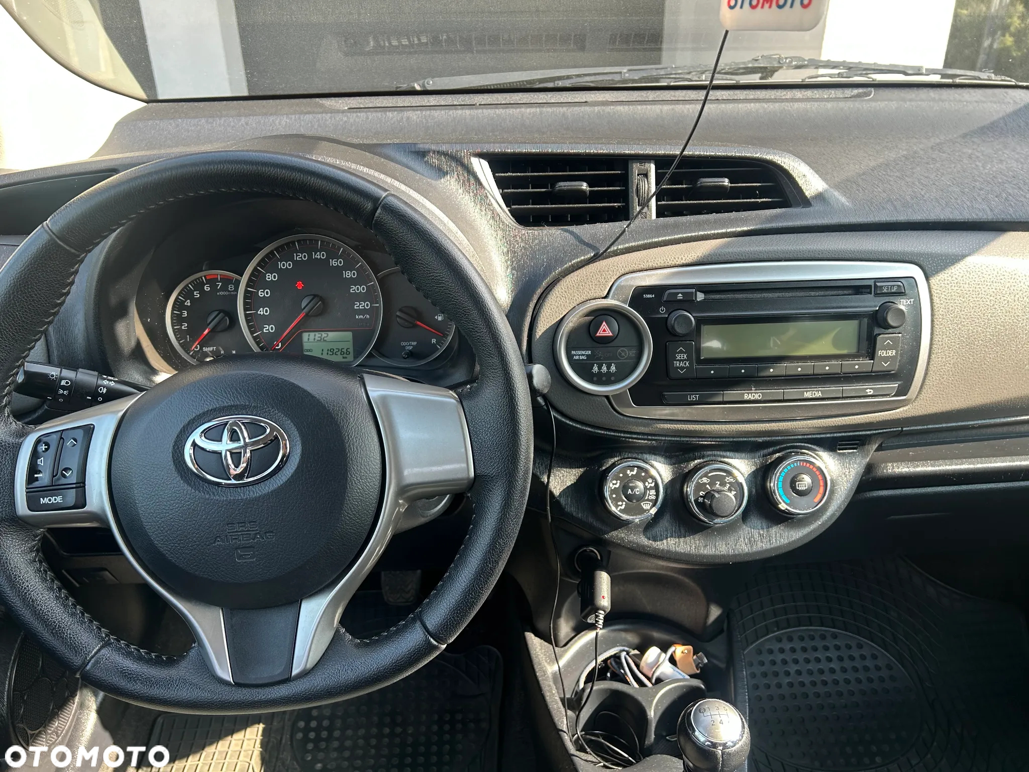 Toyota Yaris 1.33 Active - 5