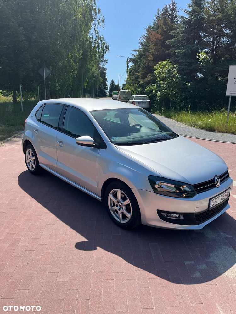 Volkswagen Polo 1.4 16V Comfortline DSG - 2
