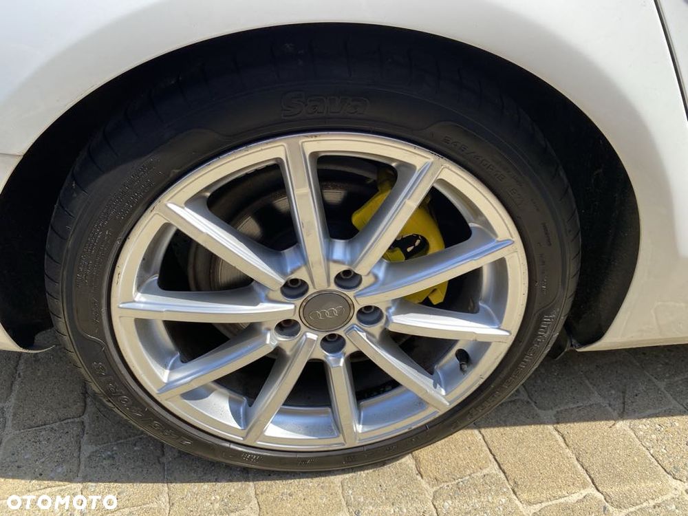 Audi A4 Limousine - 20