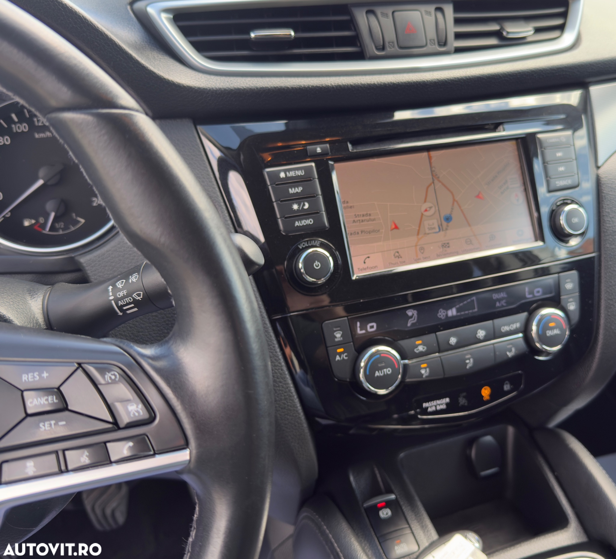 Nissan Qashqai 1.3 DIG-T TEKNA+ - 11