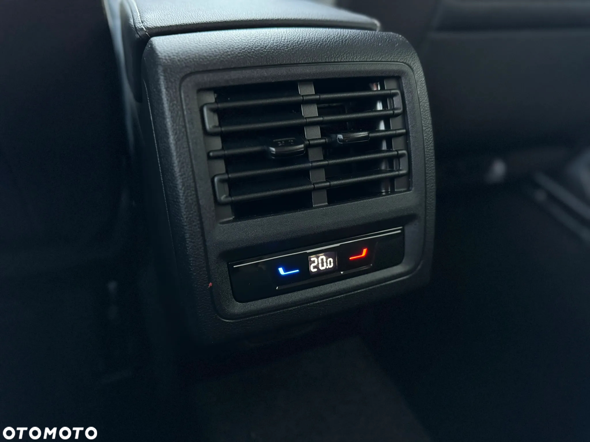 Volkswagen Golf VIII 1.5 TSI Life - 23