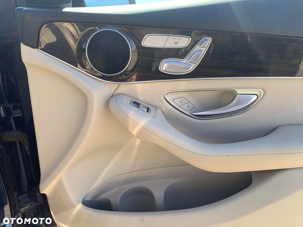 Mercedes-Benz GLC - 19