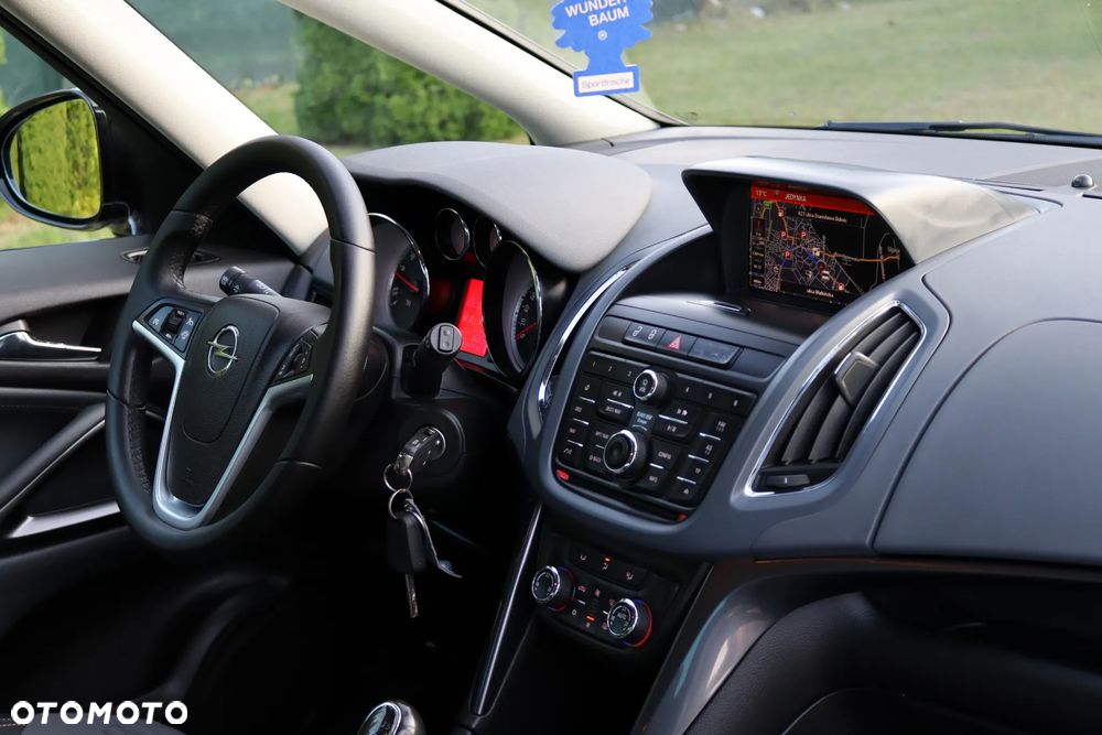 Opel Zafira 1.4 T Cosmo EcoFLEX S&S EU6 - 24