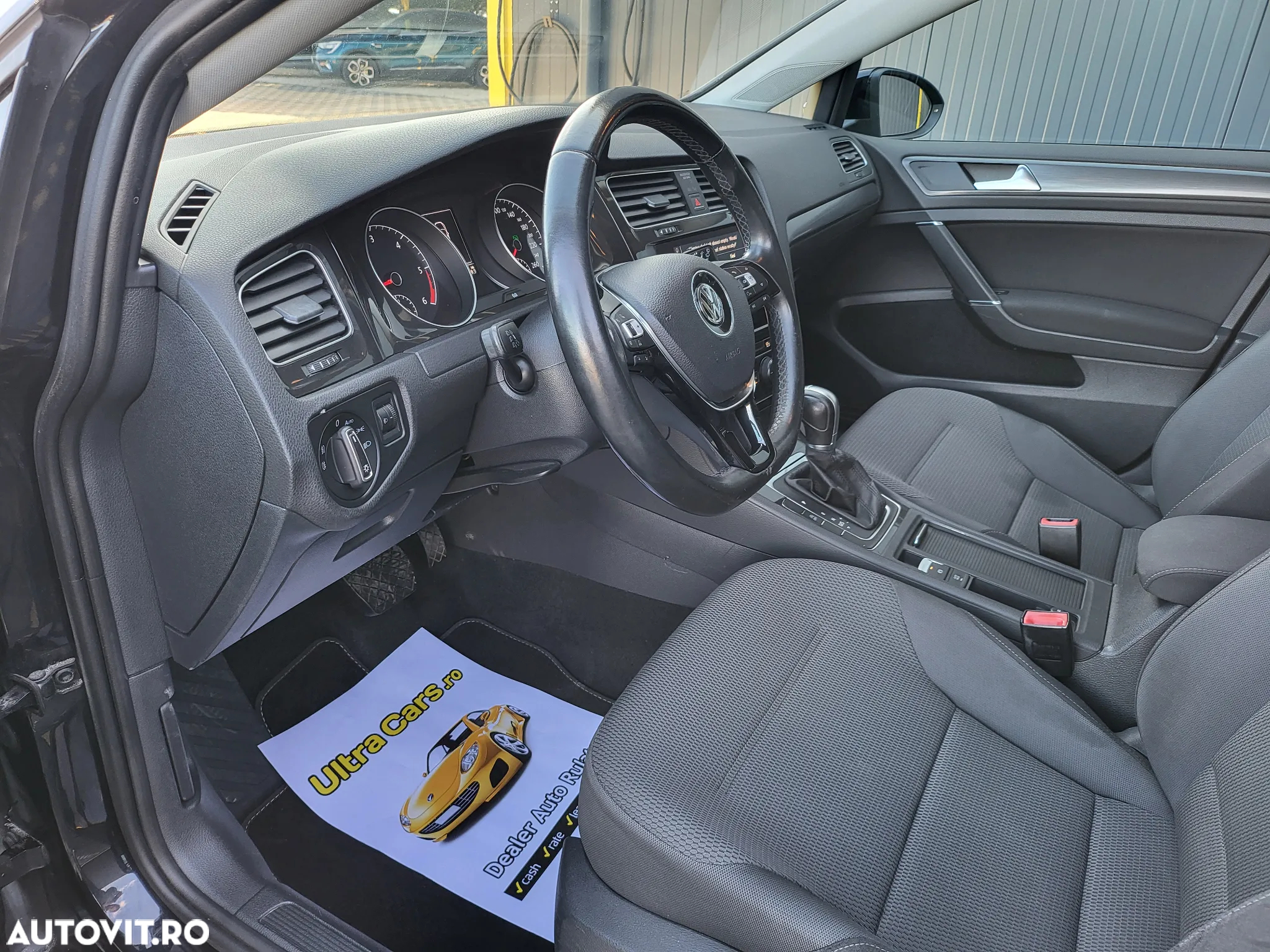 Volkswagen Golf 2.0 TDI DSG Comfortline - 15