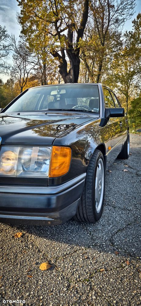 Mercedes-Benz W124 (1984-1993) - 16