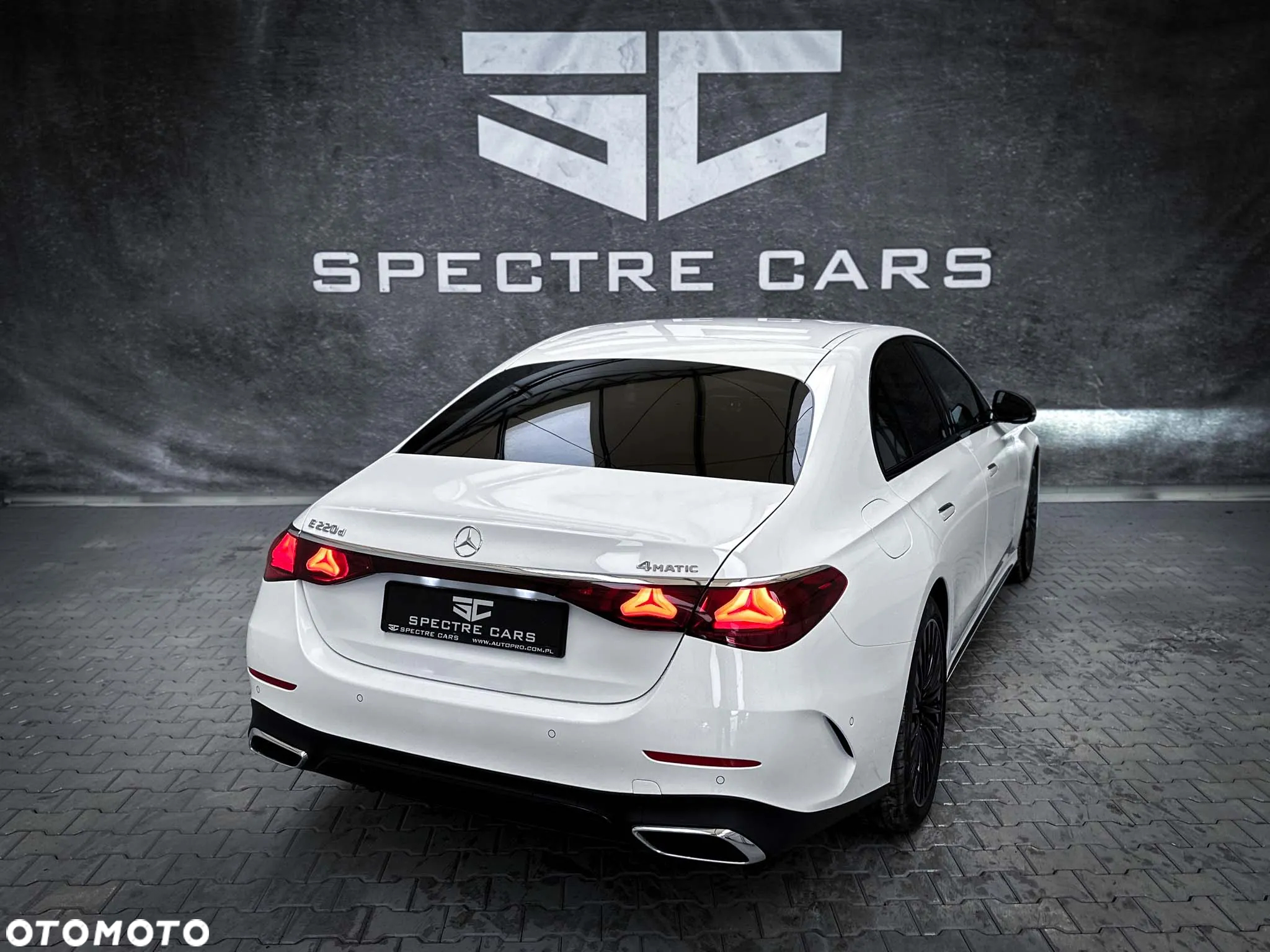 Mercedes-Benz Klasa E 220 d 4Matic 9G-TRONIC Edition AMG Line - 7