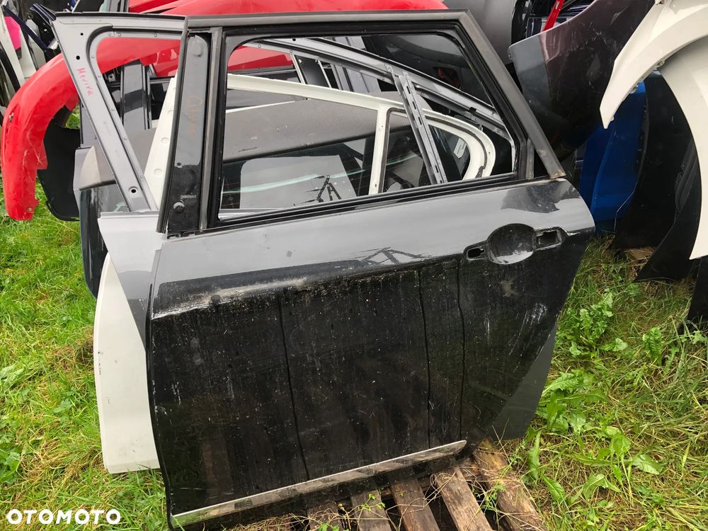 Citroen C5 II kombi drzwi tyl lewe - 1