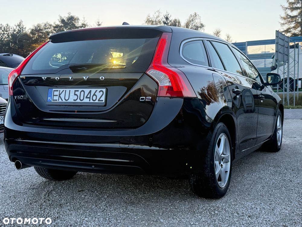Volvo V60 D2 Summum - 12