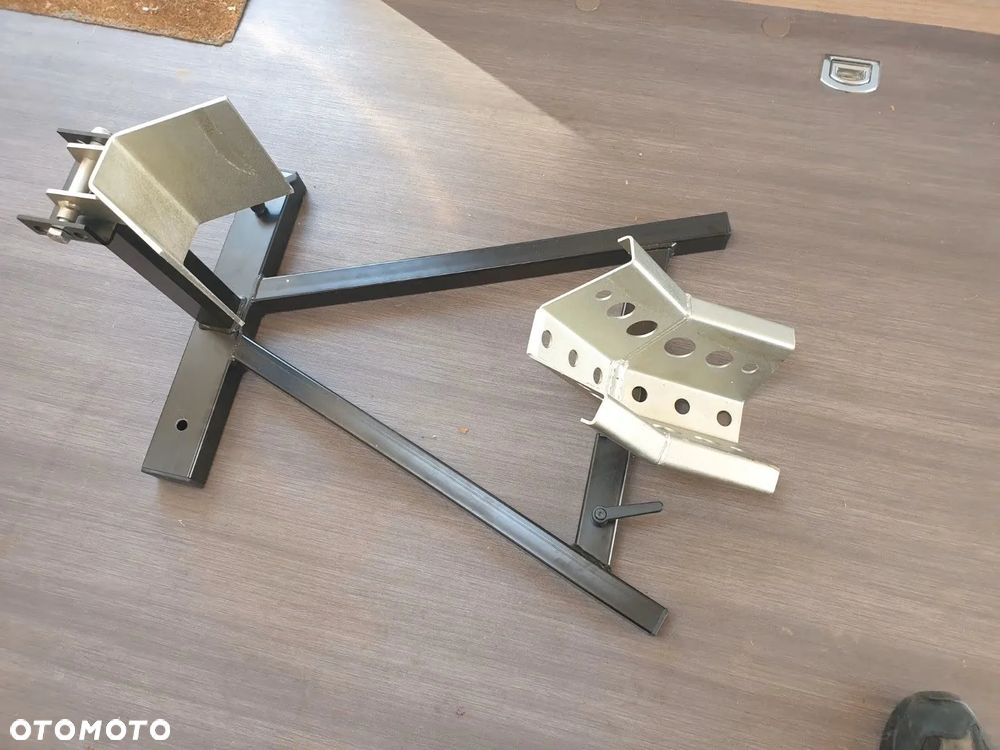 KNAUS DESEO 400 TR - 24