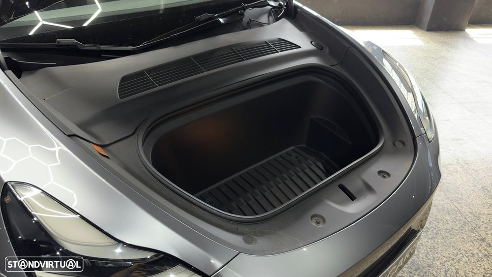 Tesla Model Y Performance Dual Motor AWD - 52