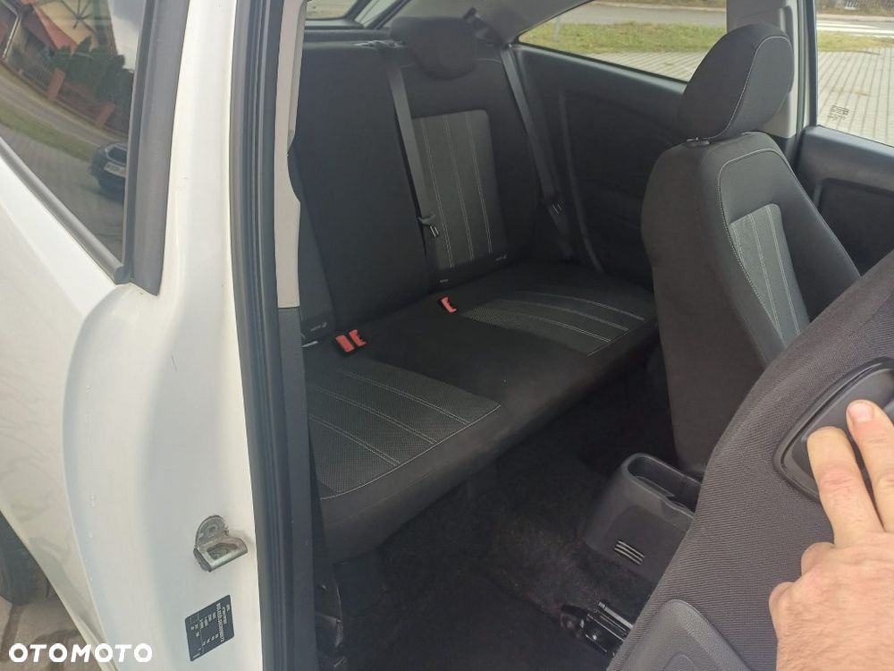 Opel Corsa 1.4 16V Edition - 16