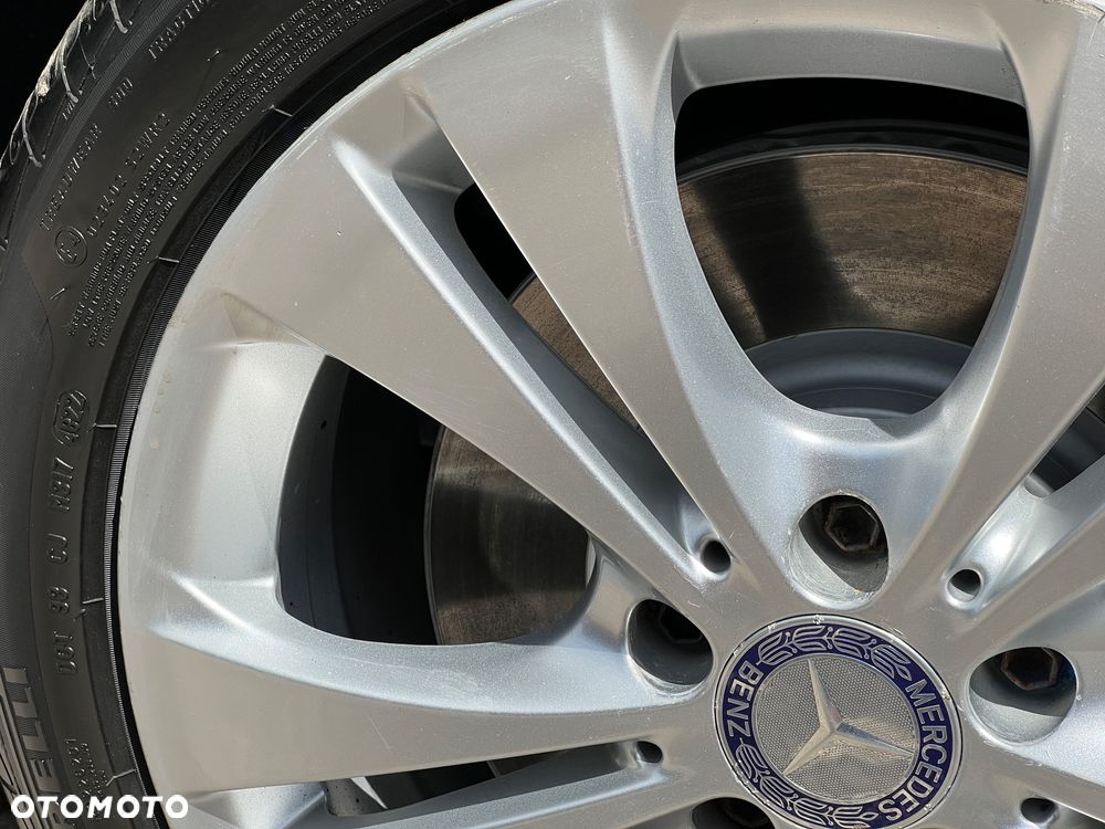 Mercedes-Benz Klasa B 250 4Matic 7G-DCT - 14