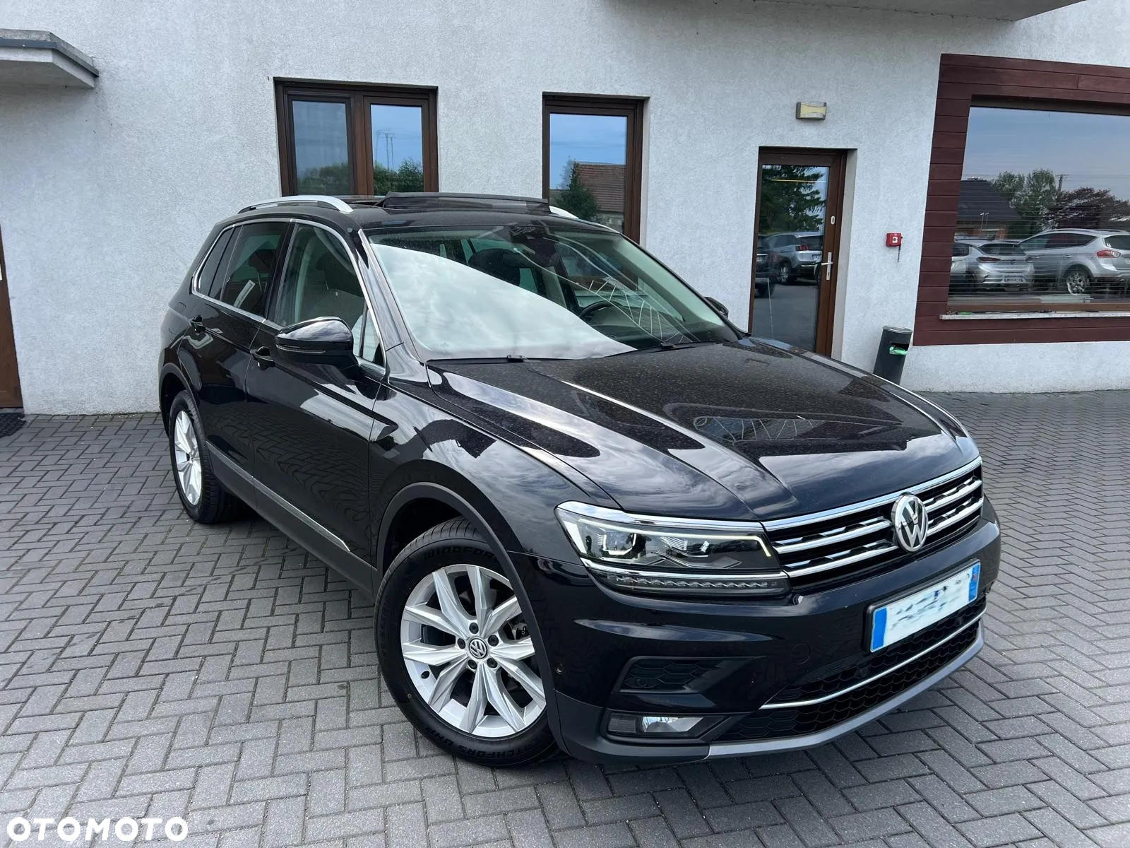 Volkswagen Tiguan - 5