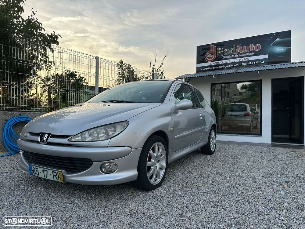 Peugeot 206 1.6 GTi - 1