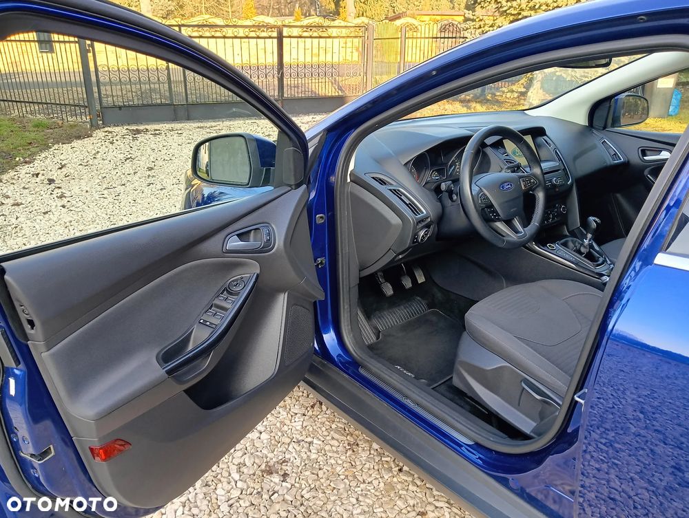 Ford Focus 1.0 EcoBoost Titanium - 28