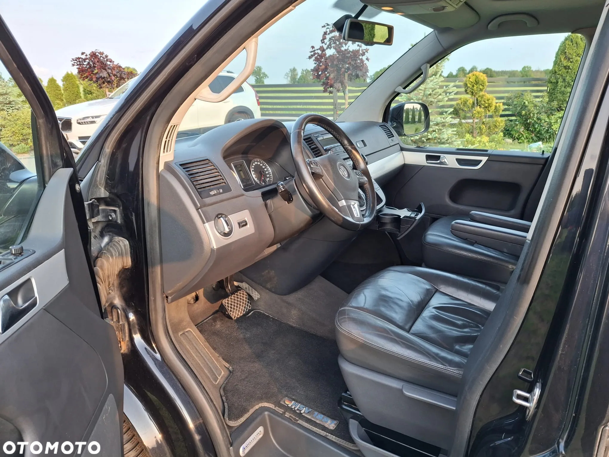 Volkswagen Multivan - 6