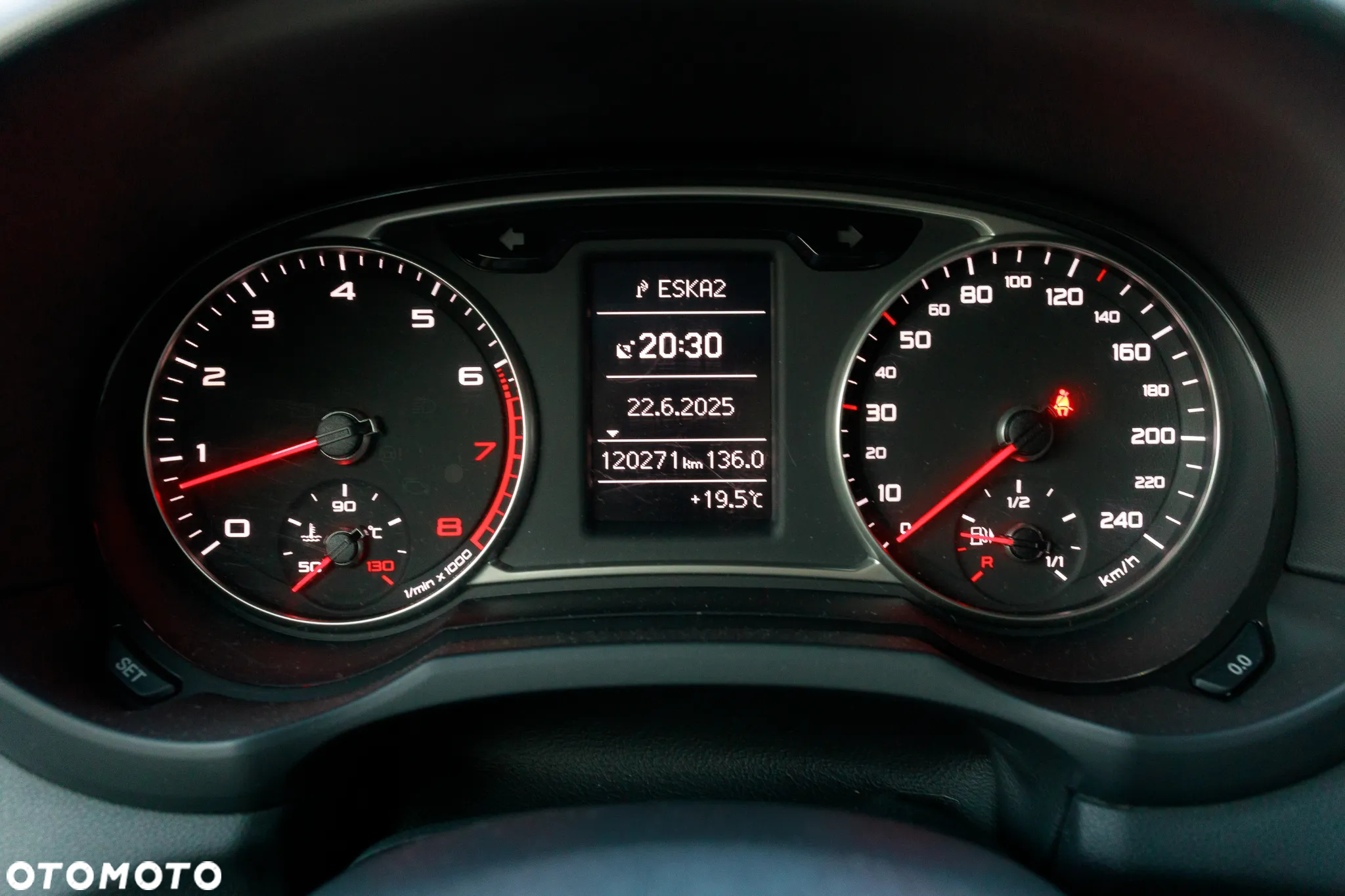 Audi A1 1.4 TFSI Attraction - 8