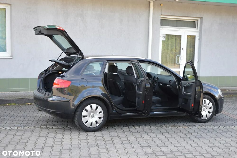 Audi A3 Sportback - 17