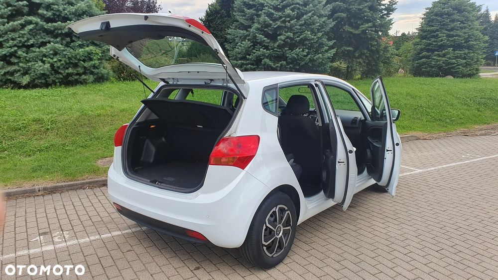 Kia Venga 1.4 Business Line - 16