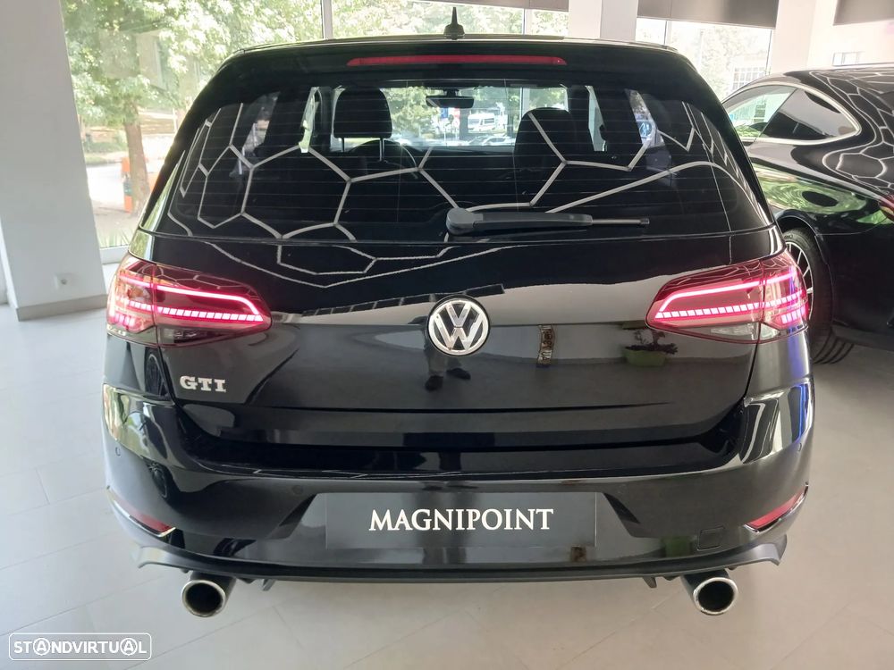 VW Golf - 4