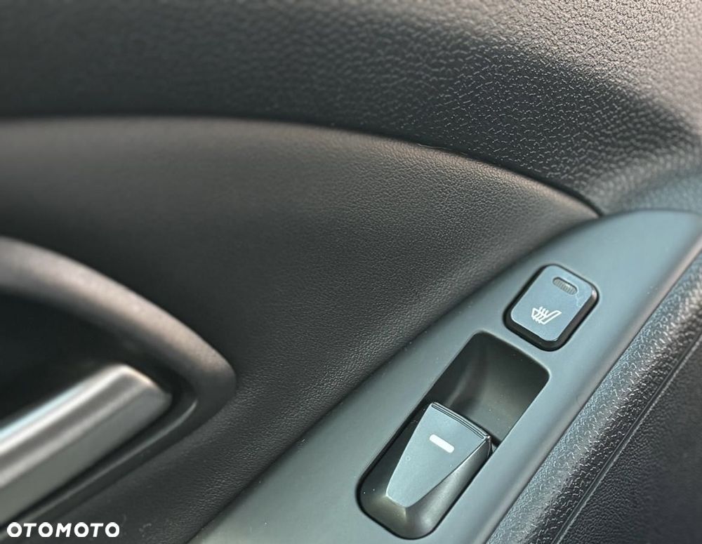 Hyundai ix35 1.7 CRDi 2WD UEFA EURO 2012 Edition - 24
