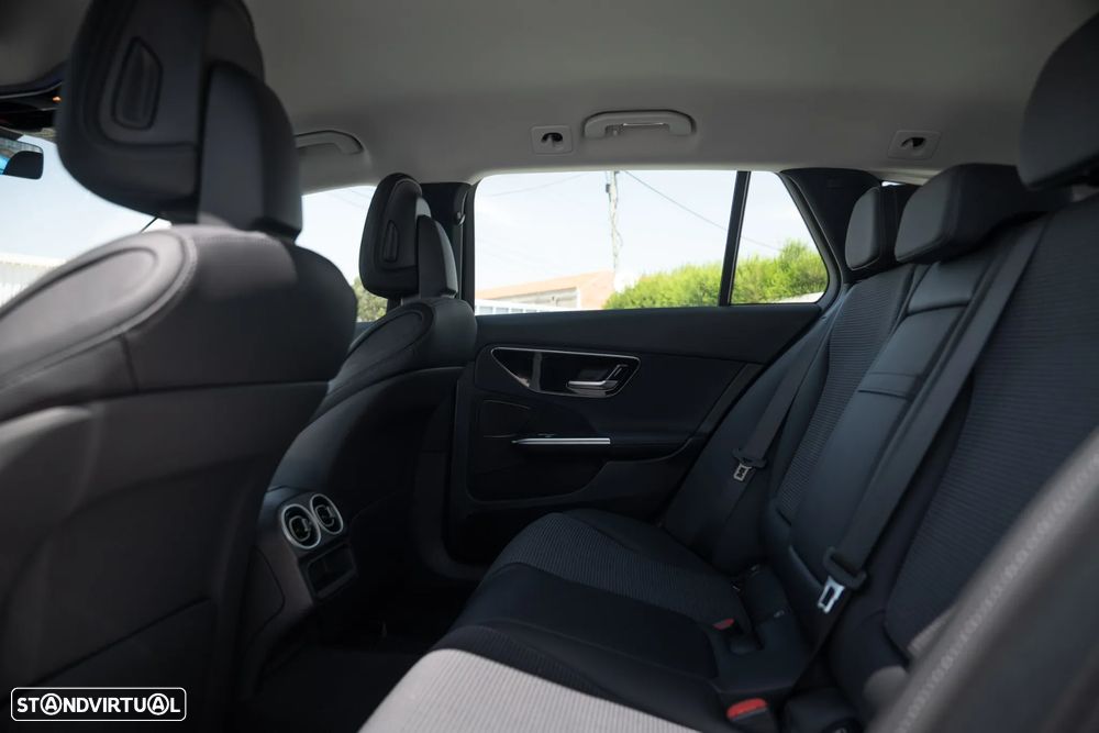 Mercedes-Benz C 300 de Avantgarde - 41