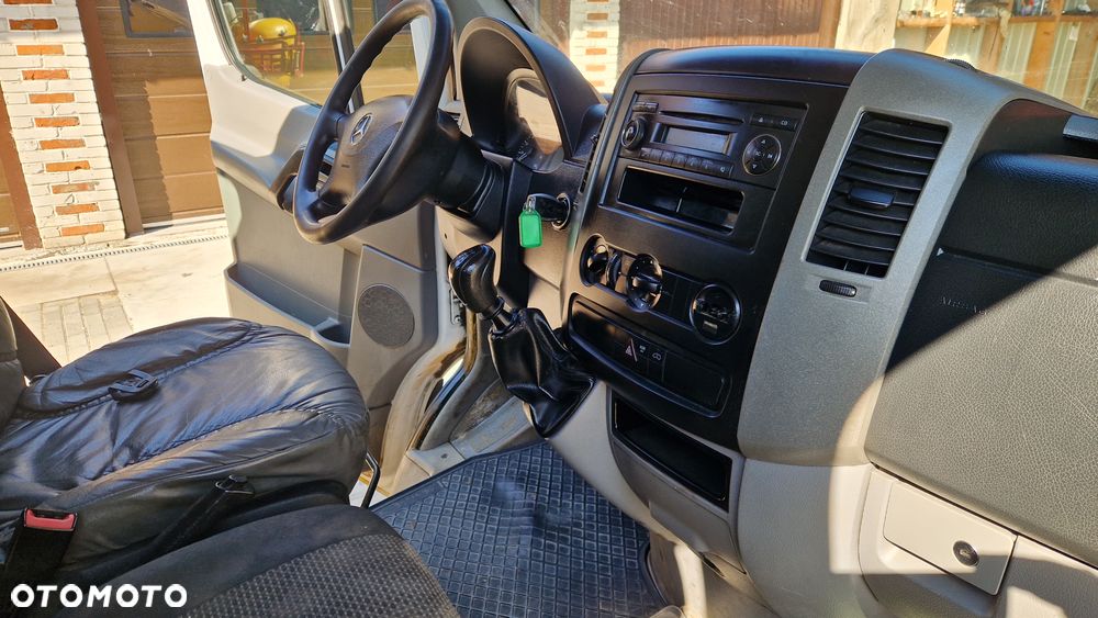 Mercedes-Benz Sprinter - 22