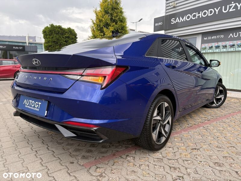 Hyundai Elantra 1.6 Smart CVT - 36