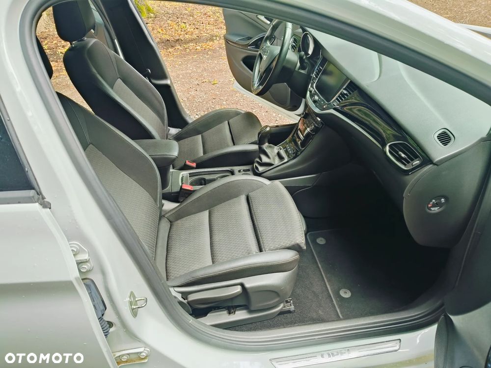 Opel Astra 1.4 Turbo Sports Tourer Innovation - 14