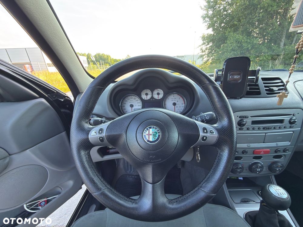 Alfa Romeo 147 1.9 JTD 16V Distinctive - 13