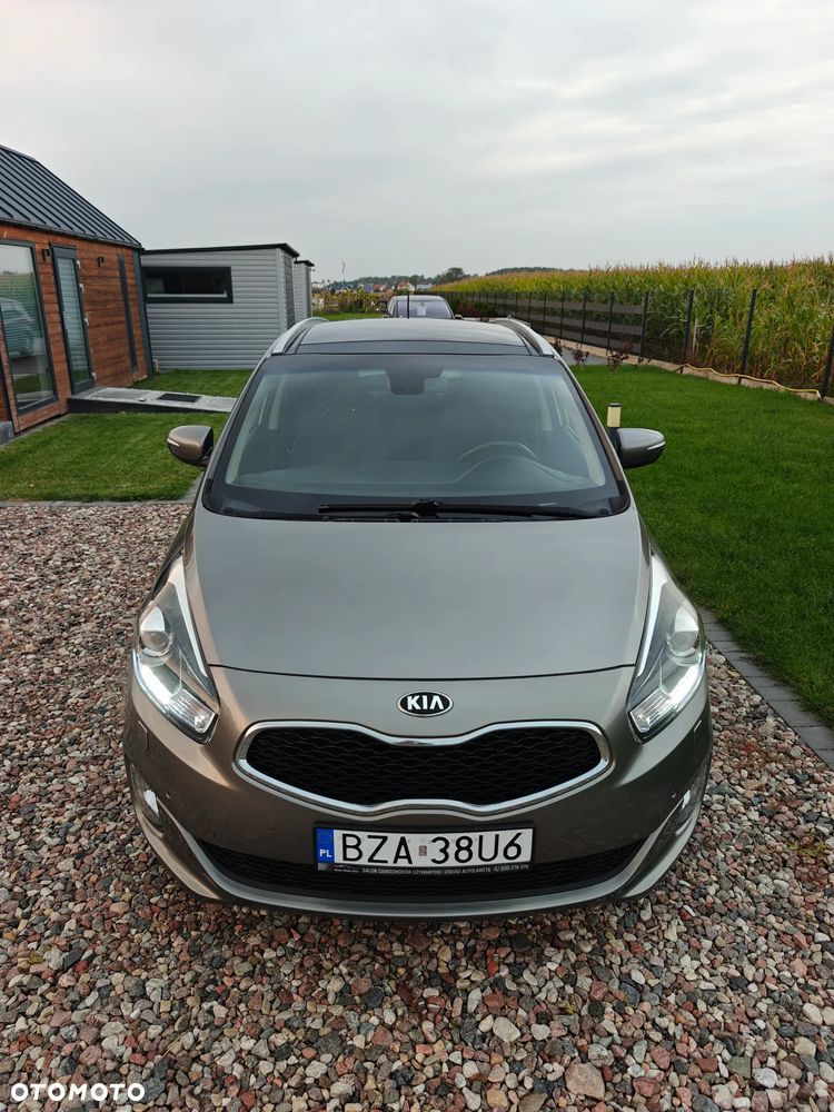 Kia Carens 1.7 CRDi 136 Dream Team Edition - 2