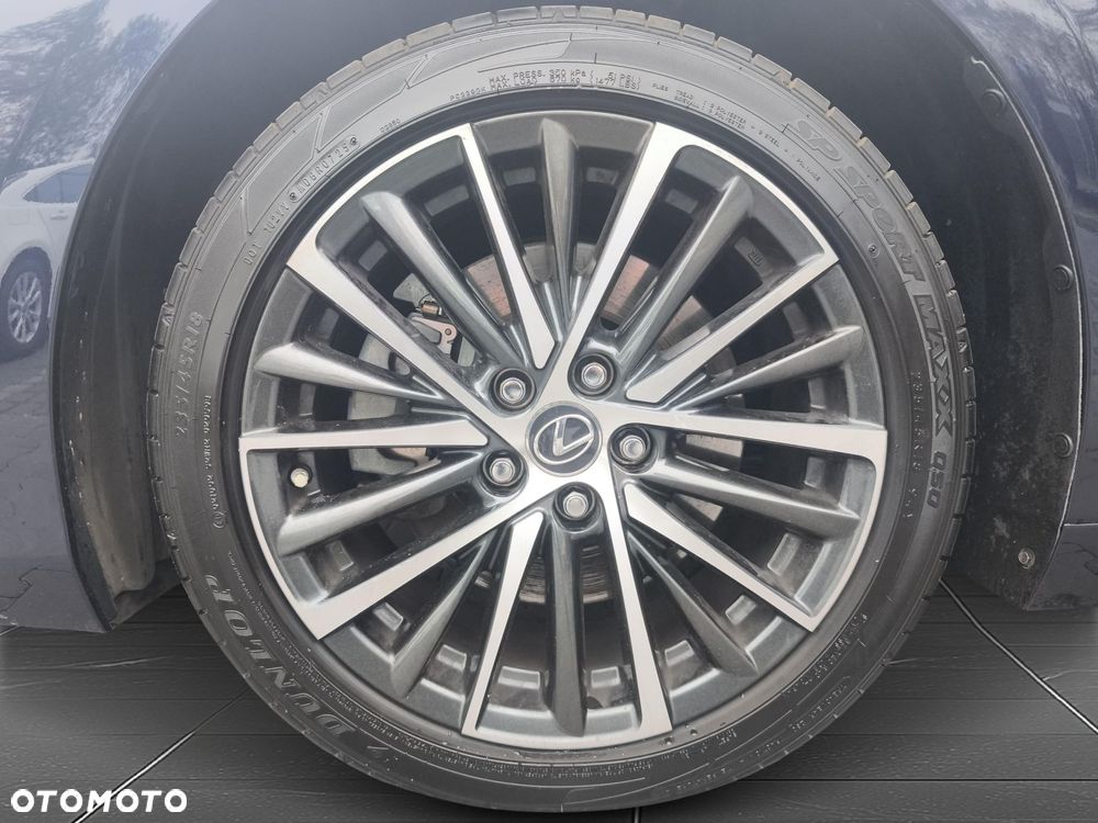 Lexus ES 300h Prestige - 22