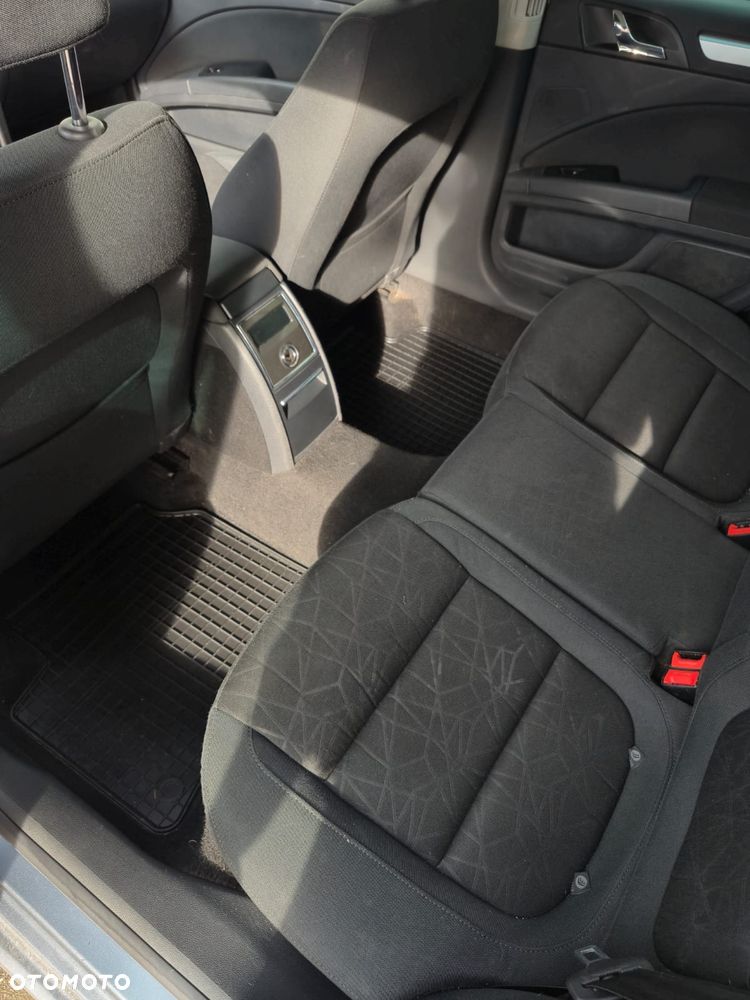 Skoda Superb 2.0 TDI DSG Ambition - 6