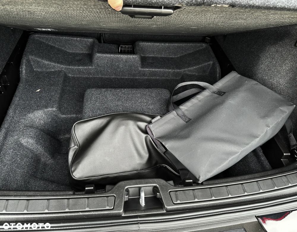 Volvo XC 40 - 37
