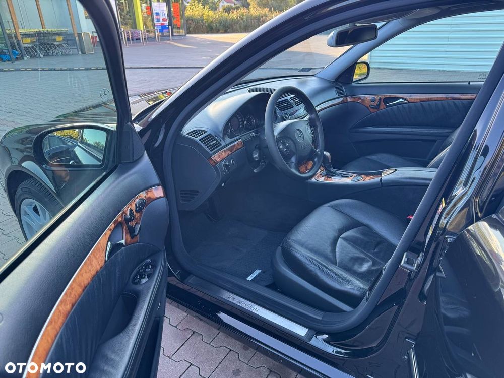Mercedes-Benz Klasa E 320 Elegance - 9