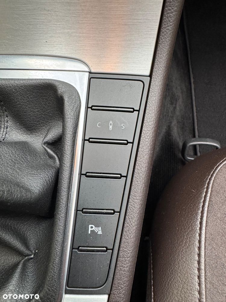 Volkswagen Passat 2.0 TSI Highline - 14
