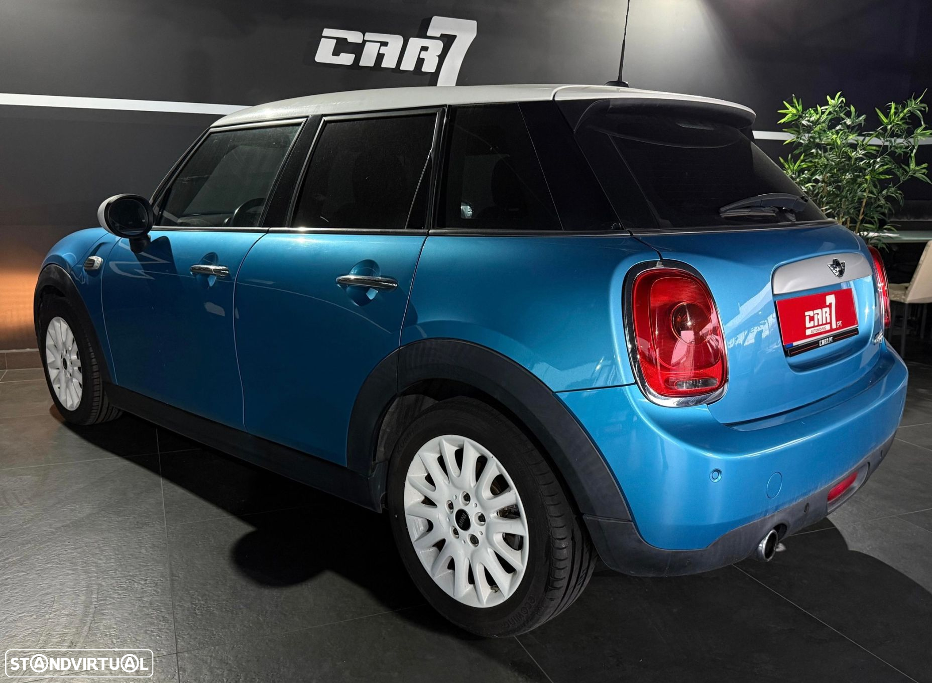 MINI 5 Portas Cooper D - 3