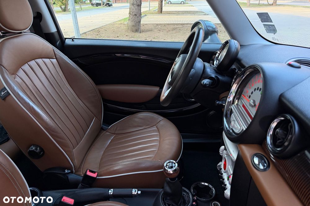 MINI Cooper 50 Mayfair - 36