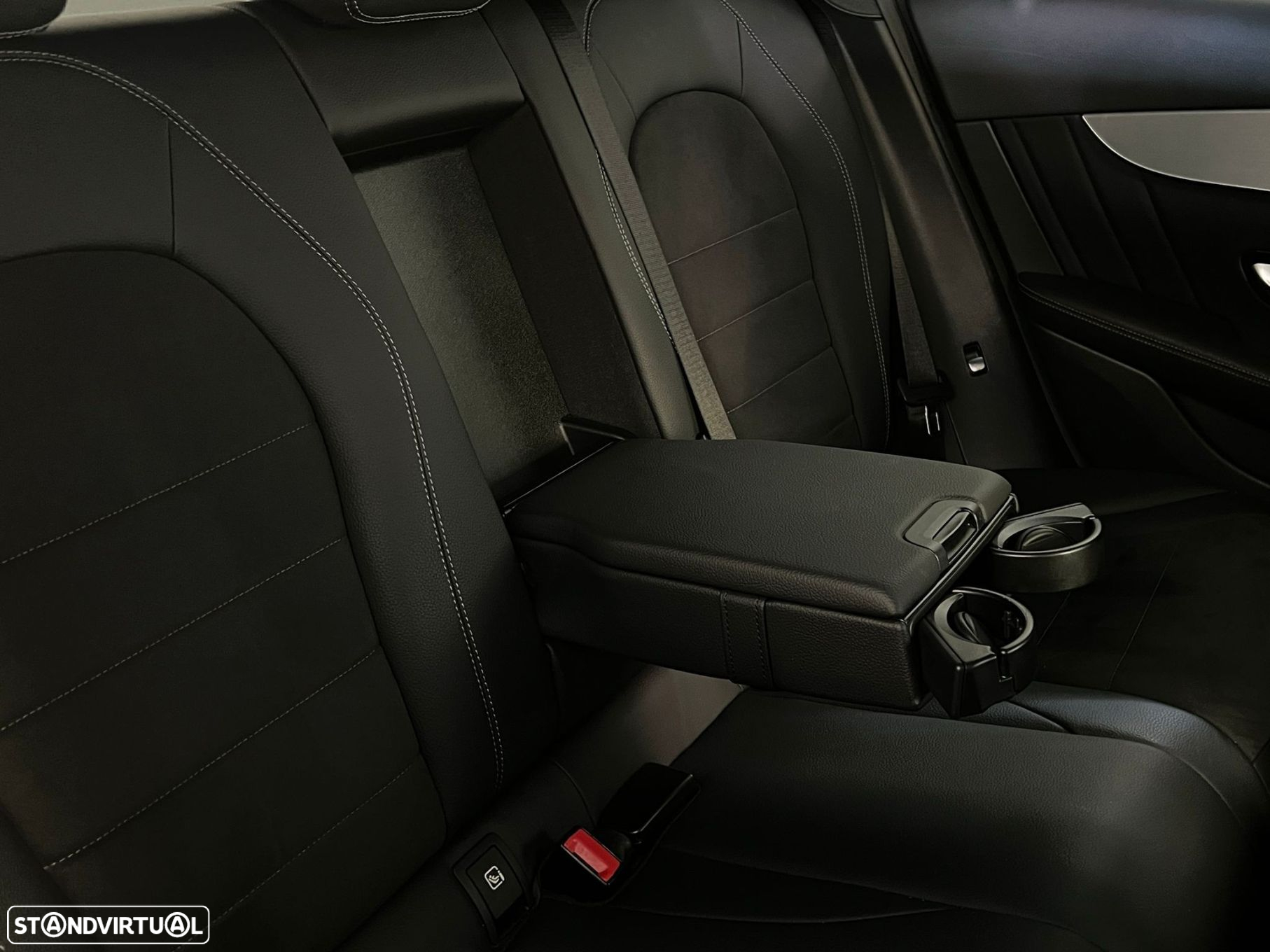 Mercedes-Benz GLC 250 d AMG Line 4-Matic - 24