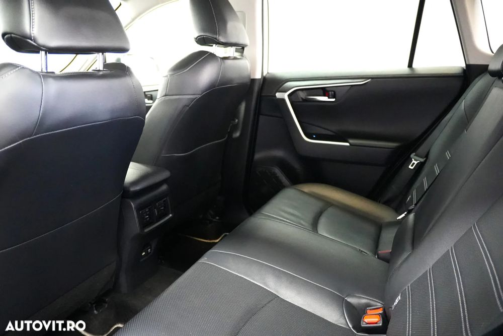 Toyota RAV4 2.5 Hybrid VVT-iE 4x4 Luxury Premium - 9