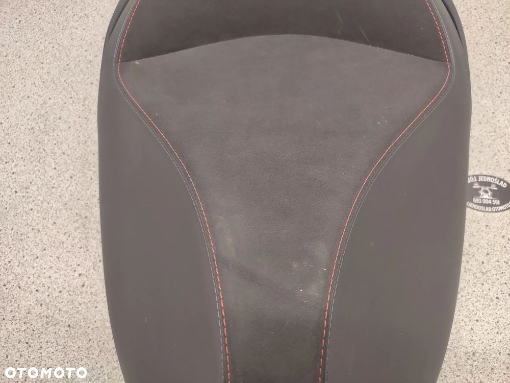 Kanapa, fotel, siedzenie kanapa Piaggio Beverly 300 - 18