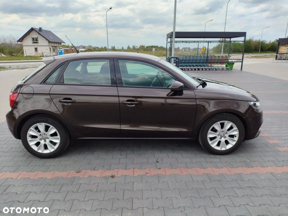 Audi A1 Sportback 1.6 TDI S line edition - 6