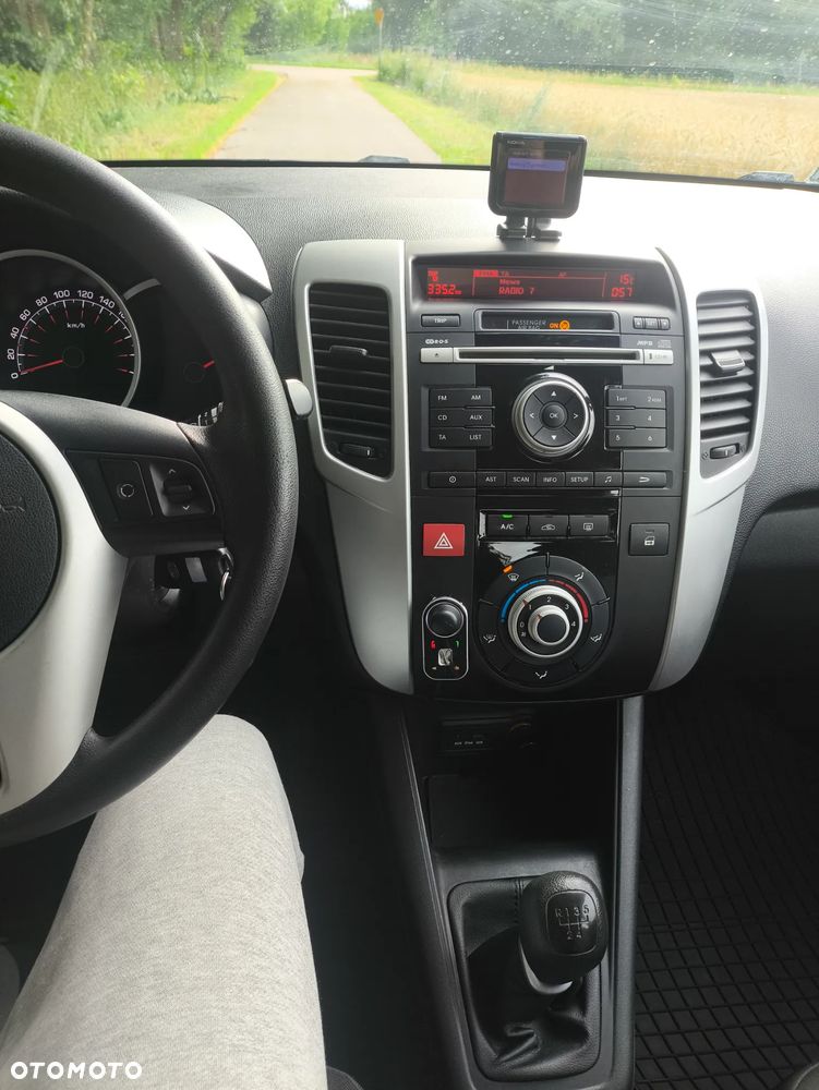 Kia Venga 1.4 L - 9
